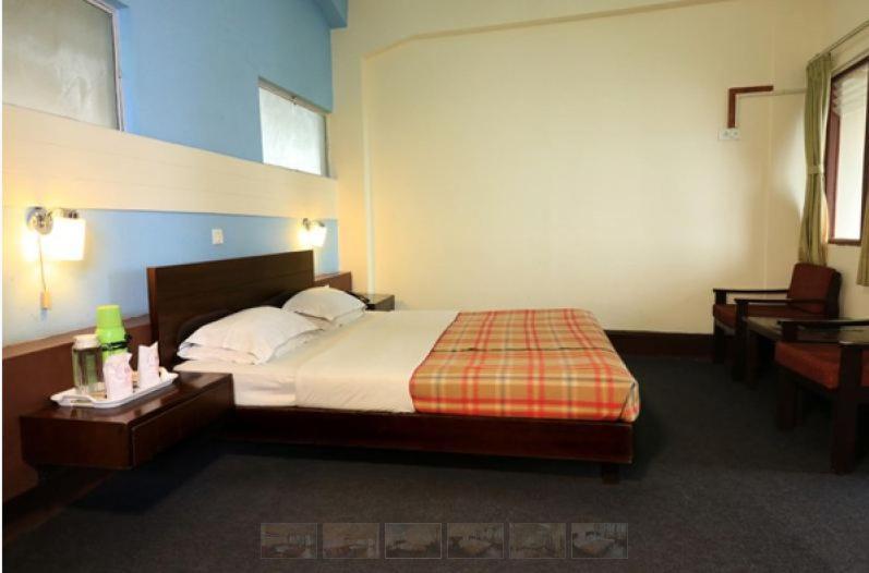 Darjeeling Tourist Lodge Екстериор снимка